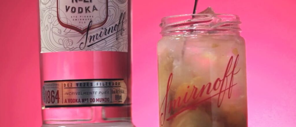 caipiroska de caju e tangerina